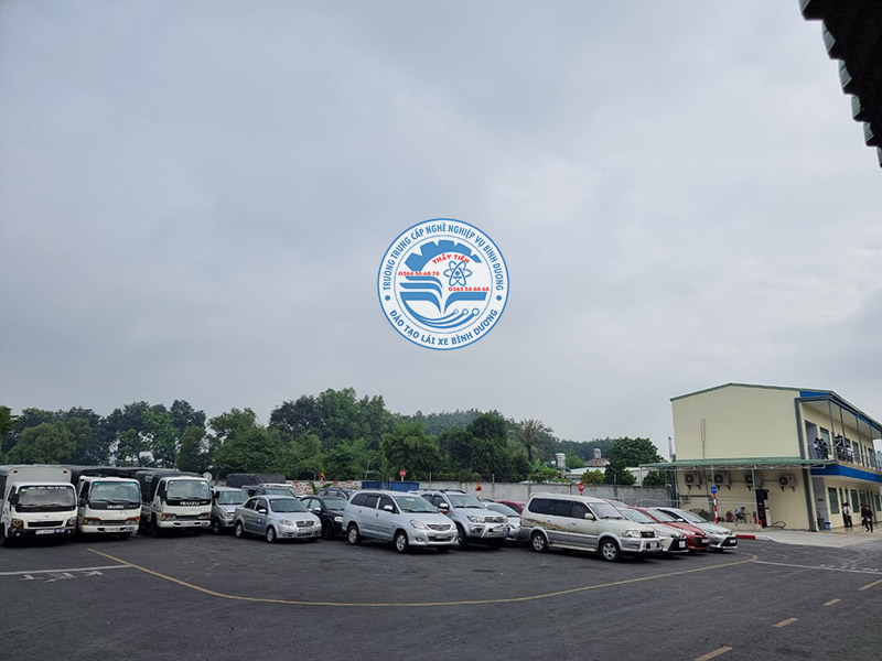 nâng hạng bằng lái c lên hạng d tại Bình Dương thầy Tiến