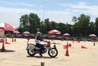 HỌC LẤY BẰNG LÁI XE MÔ TÔ HẠNG A2 Ở BÌNH DƯƠNG